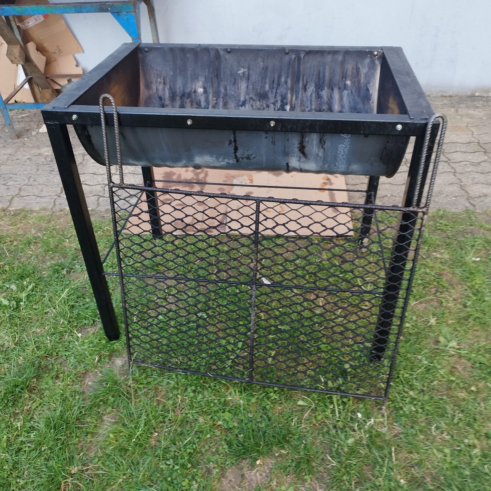 Barbecue professionnel sur pied – grand format